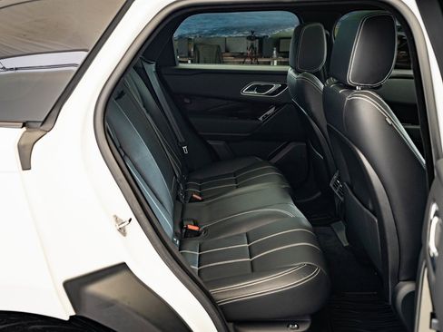 Used 2023 Land Rover Range Rover Velar R-Dynamic S image 37