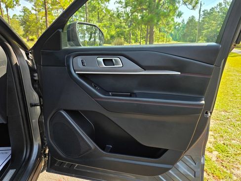 Used 2025 Ford Explorer ST-Line w/ Premium Package RWD image 28