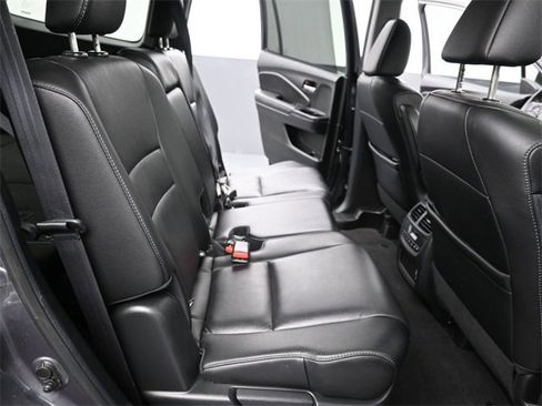 Certified 2022 Honda Pilot Special Edition image 12