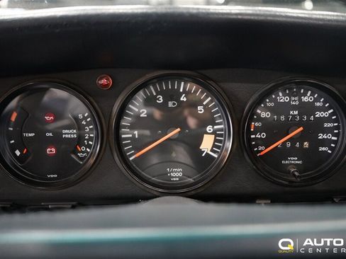 Used 1989 Porsche 911 Carrera RWD image 25