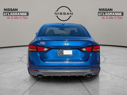 Used 2020 Nissan Altima 2.5 SR FWD image 6