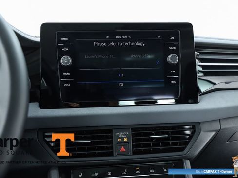 Used 2025 Volkswagen Jetta SE w/ Sunroof Package FWD image 25