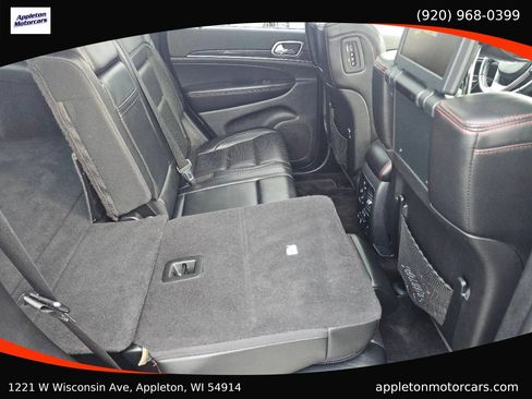 Used 2018 Jeep Grand Cherokee Trailhawk w/ Trailhawk Luxury Group image 34