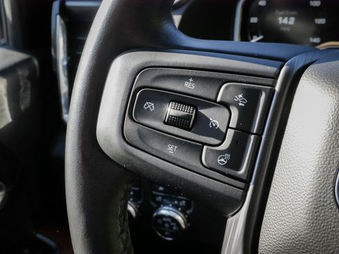 Used 2025 GMC Sierra 2500 Denali Ultimate image 19