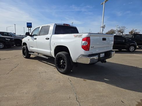 Used 2016 Toyota Tundra SR5 image 3