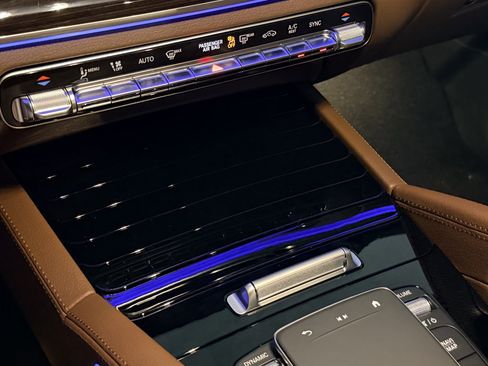 New 2026 Mercedes-Benz GLS 450 4MATIC image 21