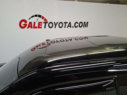 Used 2018 Ford F150 Raptor w/ Equipment Group 801A Mid AWD/4WD image 8