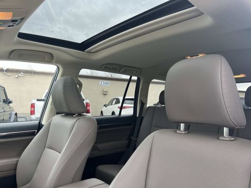 Used 2021 Lexus GX 460 Premium w/ Premium Package image 23