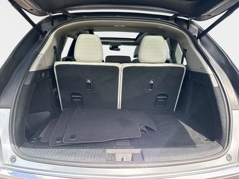 Used 2023 Acura MDX FWD w/ Technology Package image 9