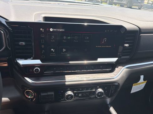 New 2026 GMC Sierra 1500 SLT AWD/4WD image 30
