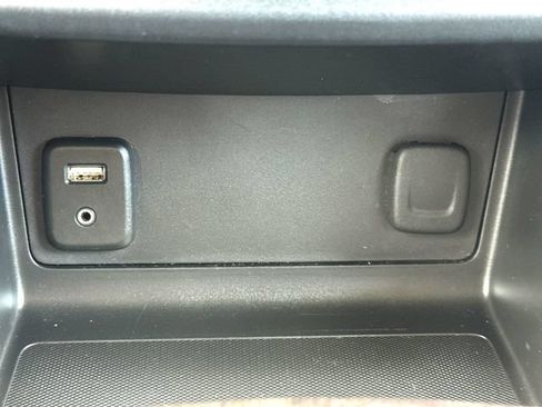 Used 2017 GMC Canyon SLT w/ Driver Alert Package AWD/4WD image 34