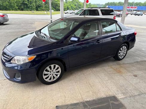 Used 2013 Toyota Corolla LE FWD image 10