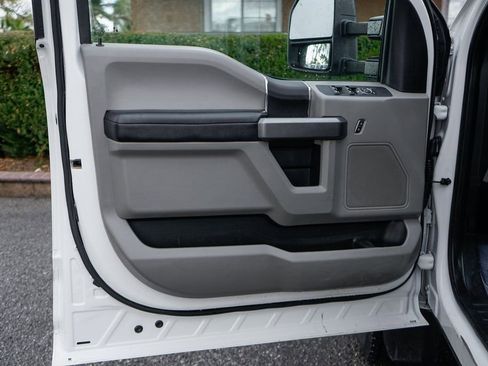 Used 2020 Ford F550 4x4 Crew Cab Super Duty image 14
