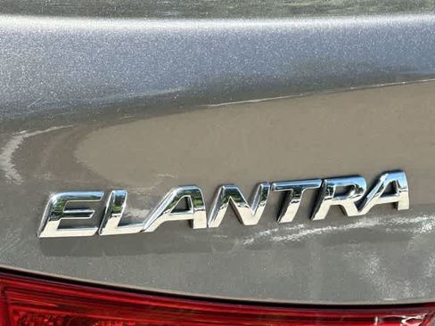 Used 2013 Hyundai Elantra GLS w/ Preferred Pkg FWD image 16