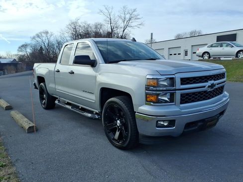 Used 2015 Chevrolet Silverado 1500 LT w/ Rally 2 Edition image 2