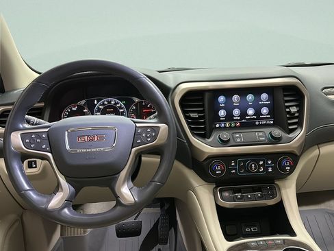 Used 2020 GMC Acadia Denali w/ LPO, 'HIT The Road' Package AWD/4WD image 28