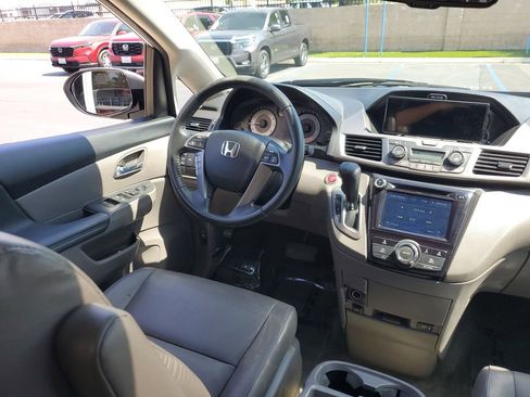 Used 2015 Honda Odyssey EX-L image 12