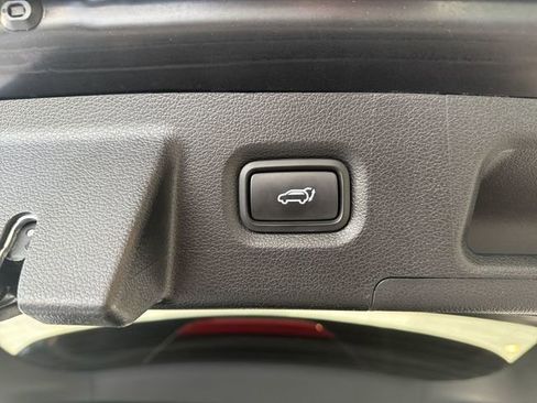 Used 2023 Hyundai Santa Fe SEL AWD/4WD image 16