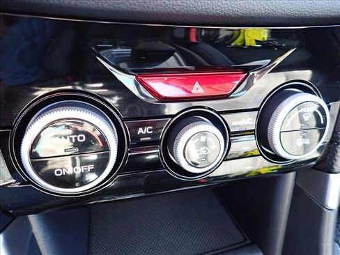 Certified 2023 Subaru Forester Premium image 22