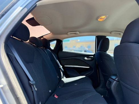 Used 2016 Dodge Dart SE w/ Convenience Group FWD image 18