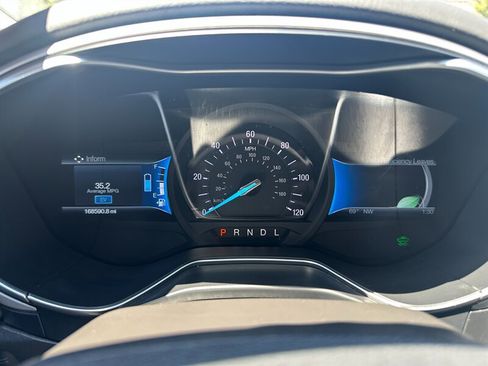 Used 2014 Ford Fusion SE FWD image 22