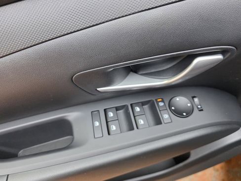 New 2026 Hyundai Tucson SE image 24