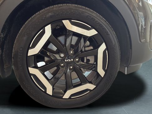 Certified 2025 Kia Telluride S FWD image 42