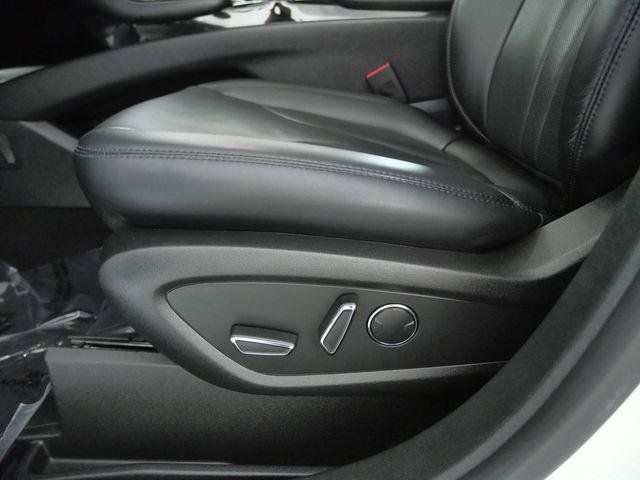 Used 2023 Lincoln Nautilus Reserve w/ Luxury Package AWD/4WD image 10