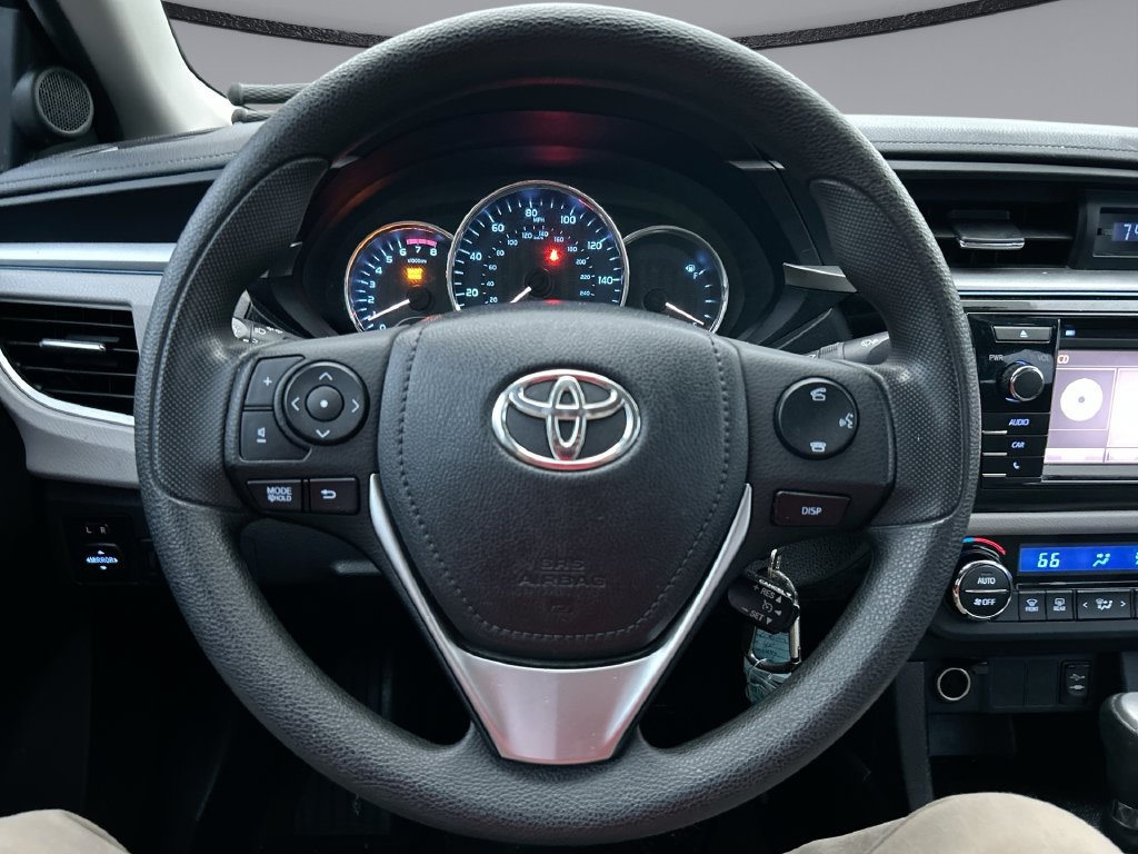 Used 2014 Toyota Corolla LE FWD image 14