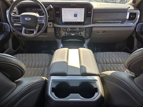 Used 2025 Ford F450 Platinum w/ Platinum Plus Package AWD/4WD image 16