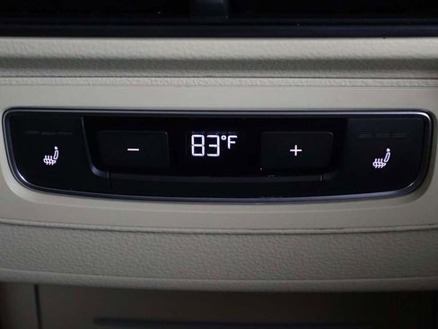 Used 2017 Audi Q7 3.0T Premium Plus w/ Premium Plus Package image 49