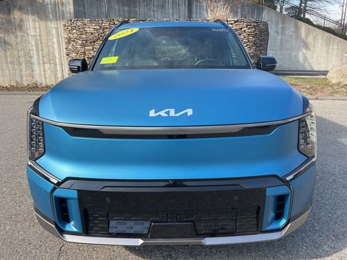 Certified 2024 Kia EV9 GT-Line AWD/4WD image 9