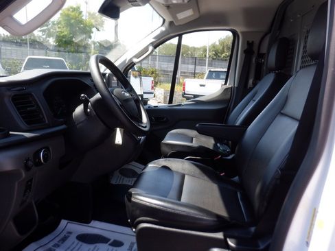 Used 2024 Ford Transit 150 Low Roof RWD image 15
