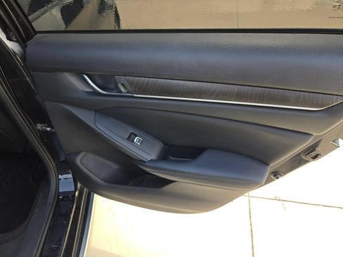 Used 2018 Honda Accord EX-L image 27