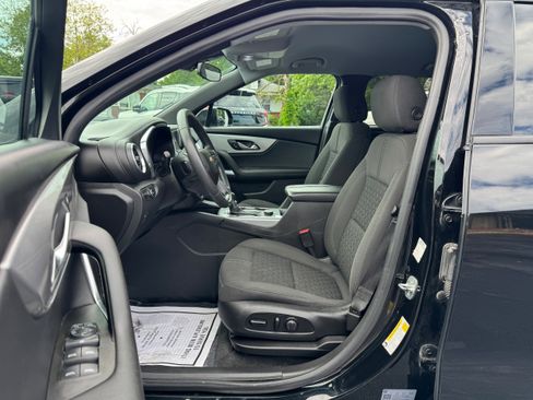 Used 2021 Chevrolet Blazer LT FWD image 10