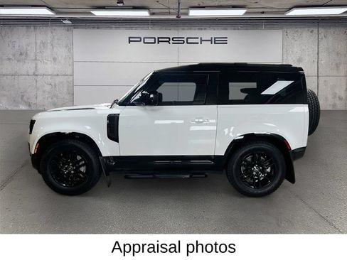 Used 2025 Land Rover Defender 90 X-Dynamic SE AWD/4WD image 2