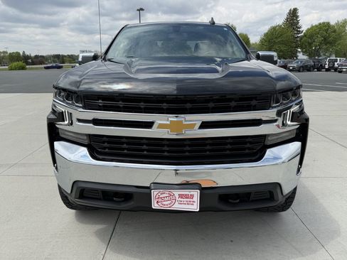Used 2021 Chevrolet Silverado 1500 LT AWD/4WD image 3