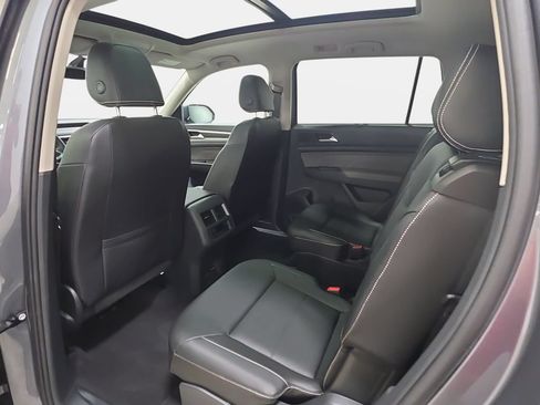 Used 2023 Volkswagen Atlas SE w/ Panoramic Sunroof Package AWD/4WD image 12
