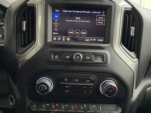 Used 2022 Chevrolet Silverado 1500 Custom RWD image 6