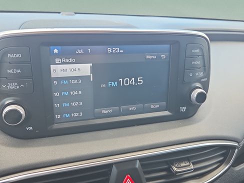 Used 2019 Hyundai Santa Fe SE FWD image 27