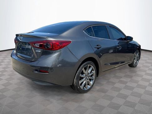 Used 2018 MAZDA MAZDA3 Touring FWD image 6