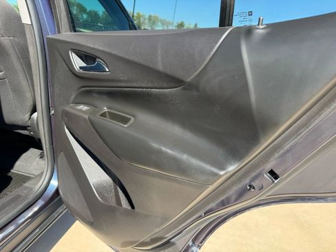 Used 2018 Chevrolet Equinox LT image 46