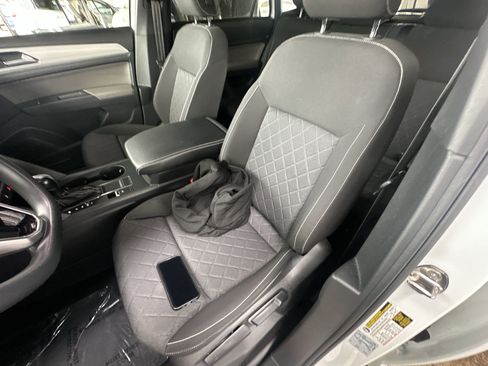 Used 2021 Volkswagen Atlas Cross Sport S image 13