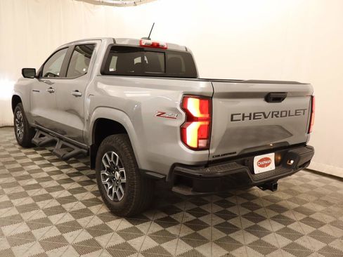 Used 2024 Chevrolet Colorado Z71 w/ Z71 Convenience Package 2 image 3