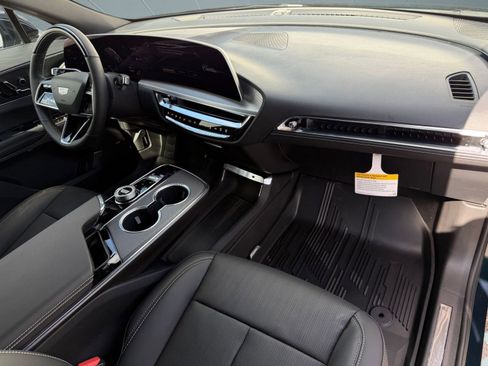 New 2026 Cadillac Lyriq Luxury w/ LPO, Floor Liner Package image 29