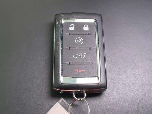 Used 2025 Jeep Grand Cherokee Overland AWD/4WD image 38
