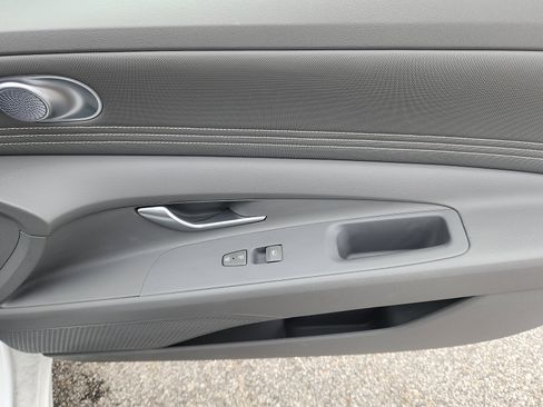 Certified 2023 Hyundai Elantra SEL w/ Convenience Package FWD image 34