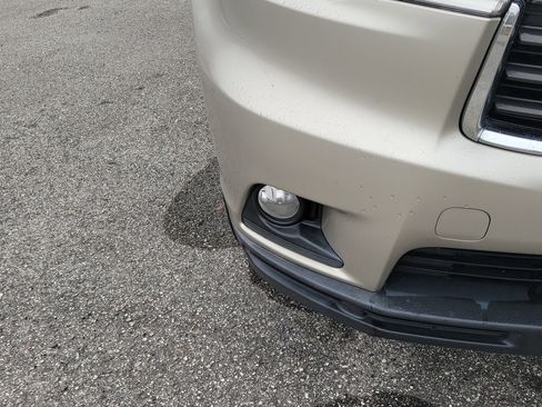 Used 2014 Toyota Highlander XLE image 7