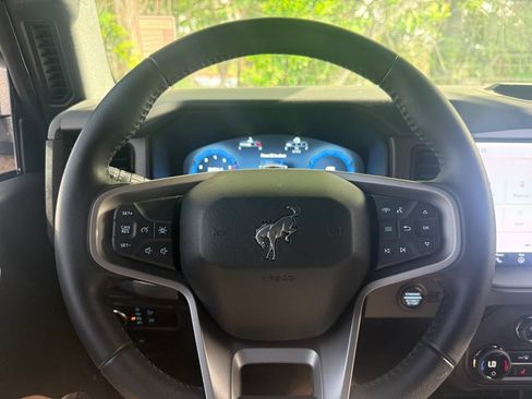 Used 2025 Ford Bronco Big Bend w/ Black Diamond Package AWD/4WD image 21