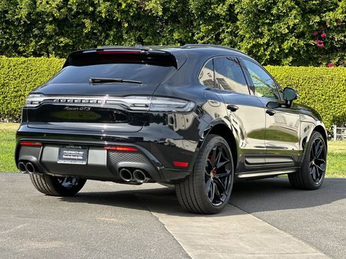 New 2026 Porsche Macan GTS image 8